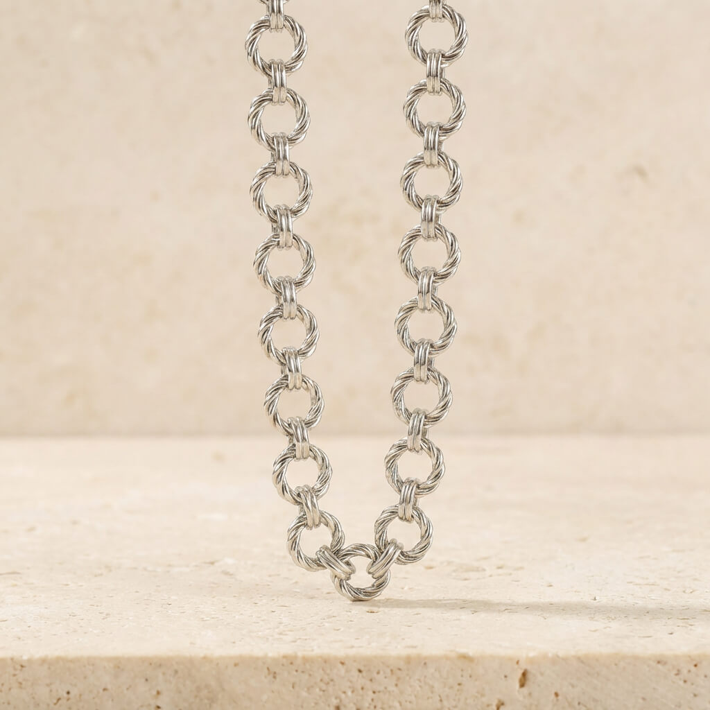 Collier maille torsadée anneaux larges