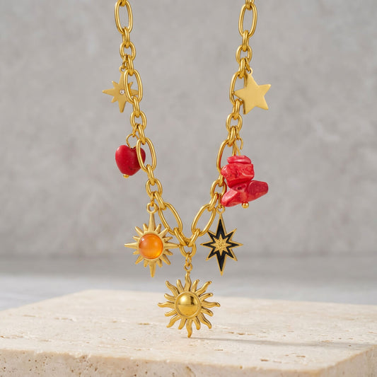 Collier à breloques solaires et étoilées
