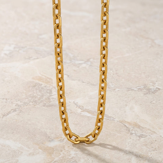 Collier chaîne dorée à maillons épais