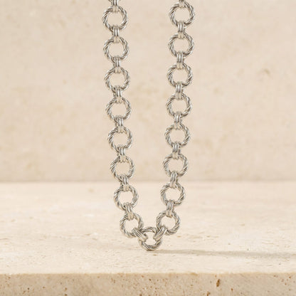 Collier maille torsadée anneaux larges